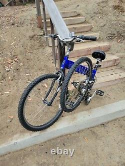 Montague Foldable Bicycle with frame air pump, flat tire repair kit & chain lube