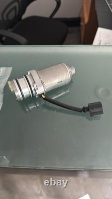 Kit de réparation de pompe d'embrayage VAICO V48-0526 compatible avec LR075763 Land Rover Evoque Velar